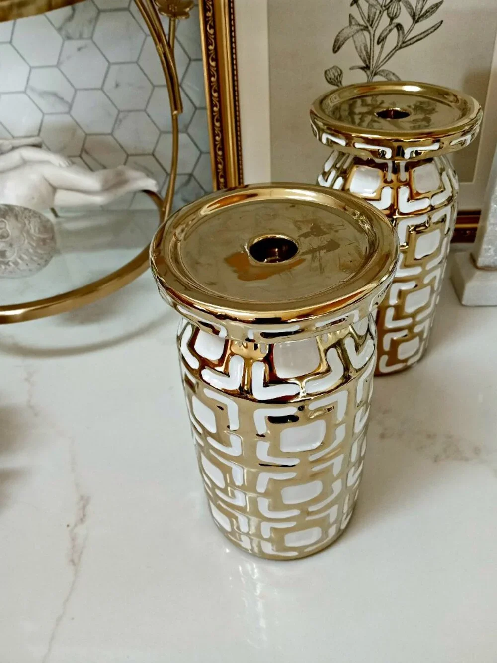NEW! EXQUISITE ELEGANT CANDLE HOLDERS PAIR
